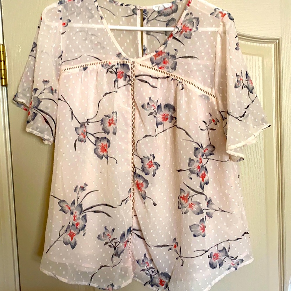 Flowy pink blouse